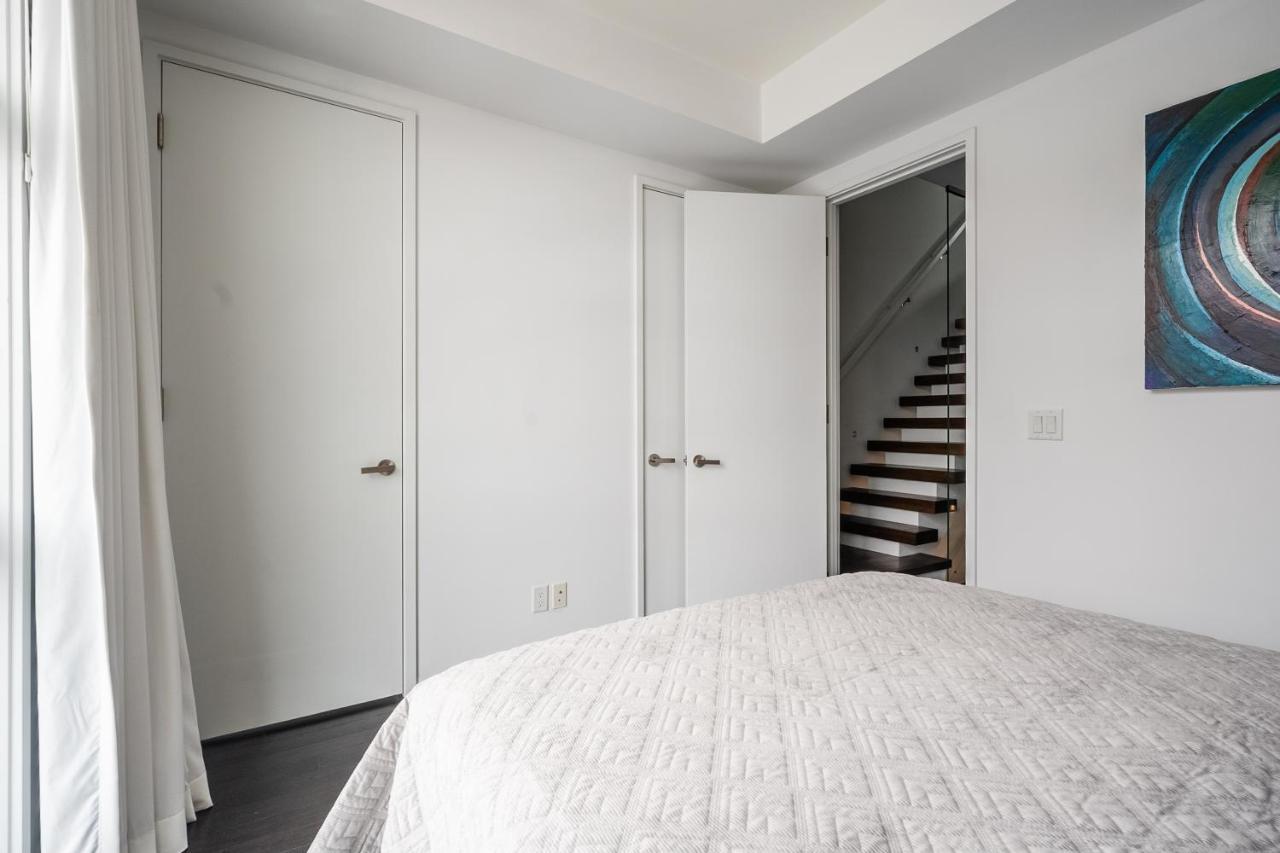 Globalstay Exclusive 4 Bedroom Townhouse In Downtown Toronto With Parking Exterior photo